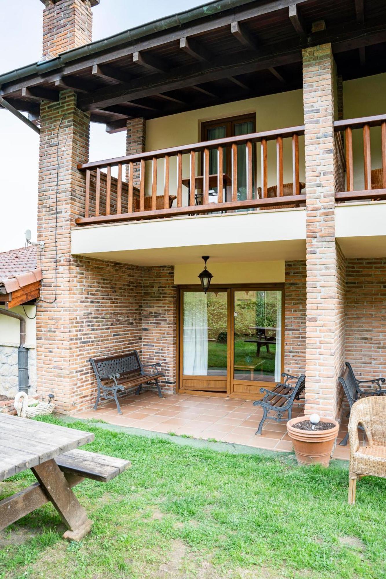 Apartamentos De Turismo Rural Buena Vista Onís Extérieur photo