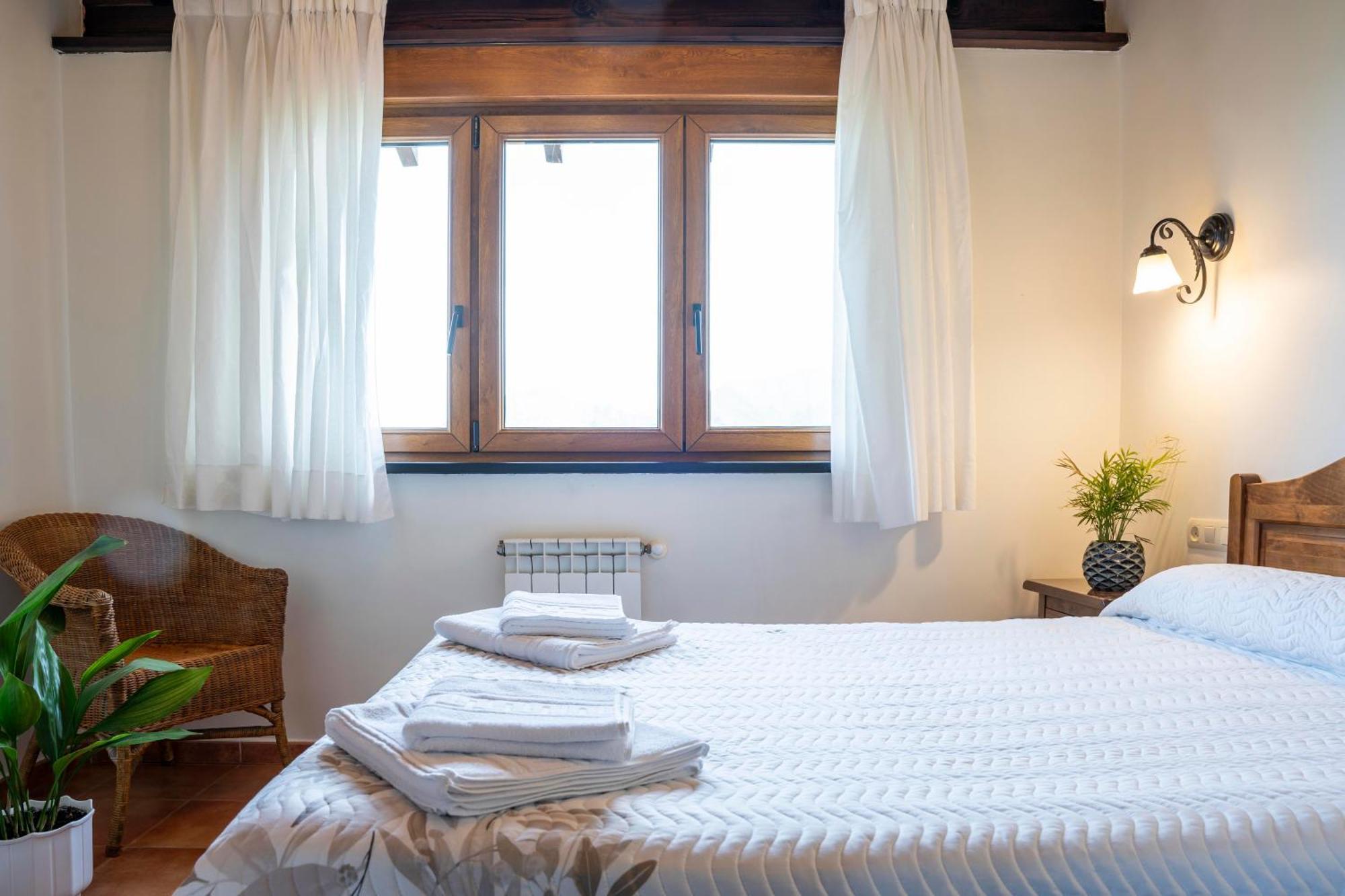 Apartamentos De Turismo Rural Buena Vista Onís Extérieur photo