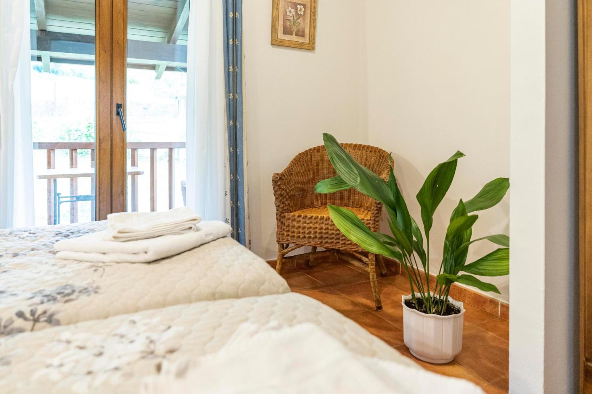 Apartamentos De Turismo Rural Buena Vista Onís Extérieur photo