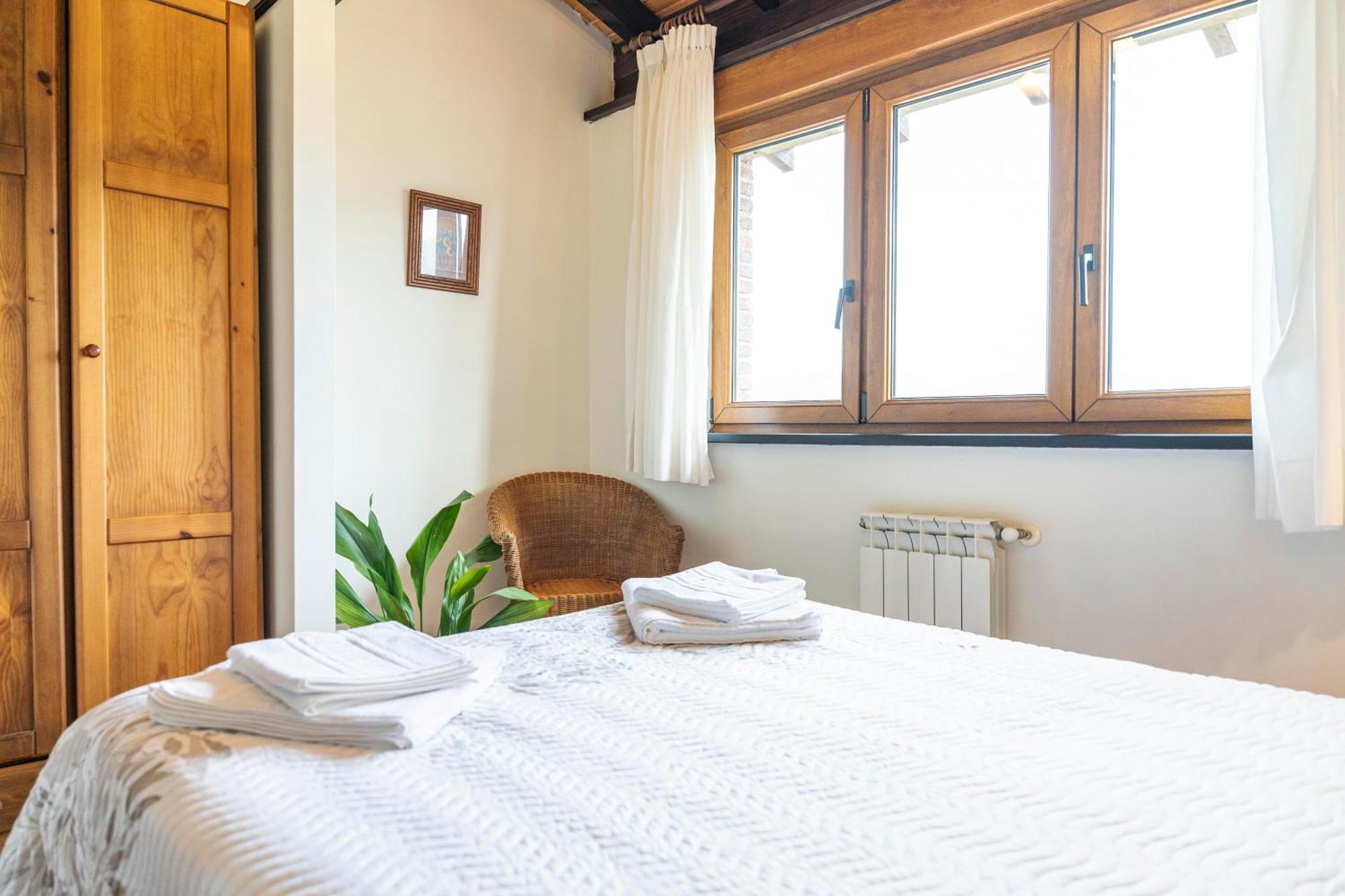 Apartamentos De Turismo Rural Buena Vista Onís Extérieur photo