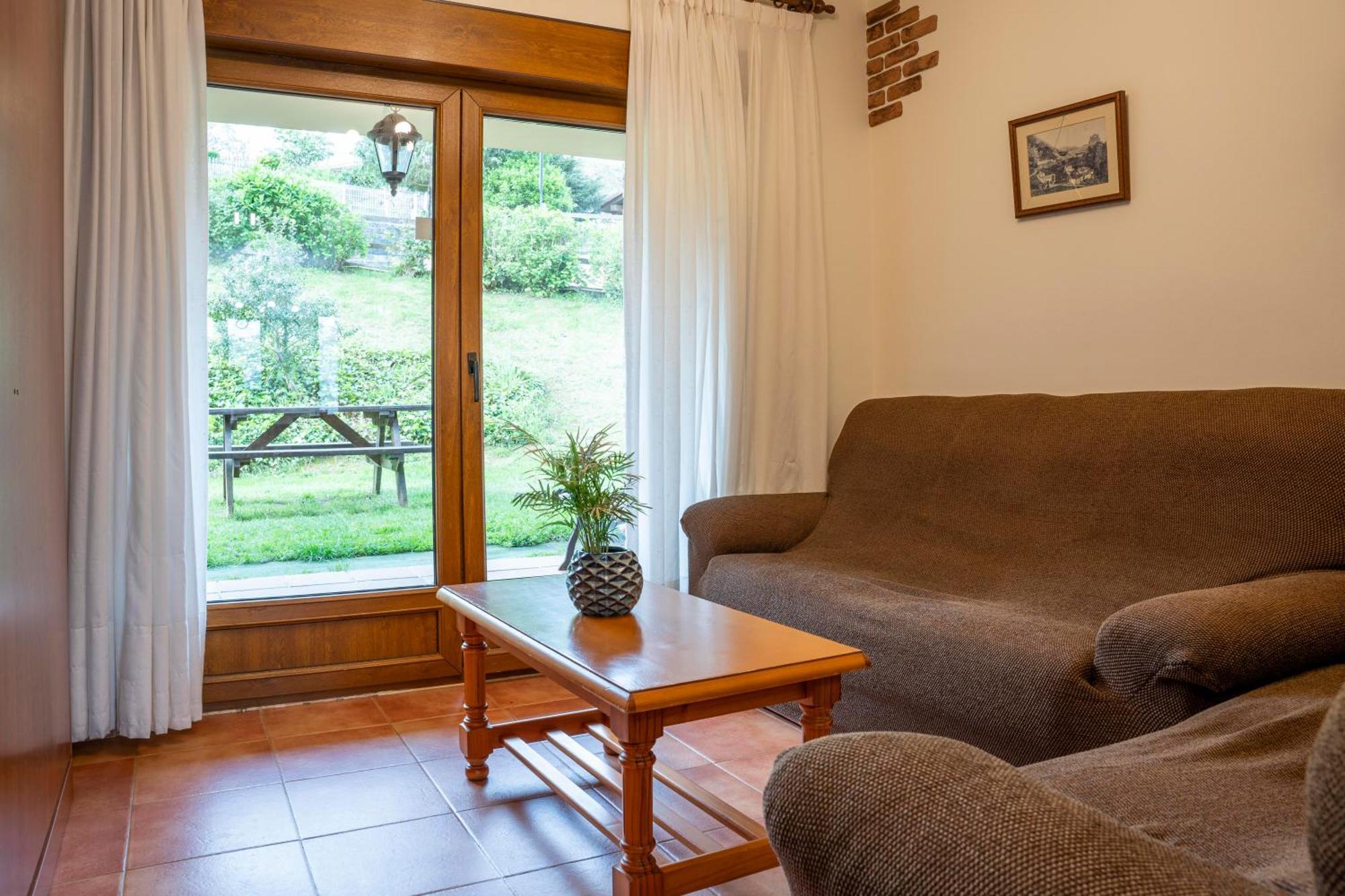 Apartamentos De Turismo Rural Buena Vista Onís Extérieur photo