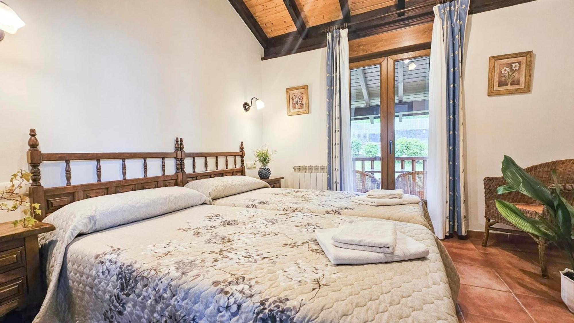 Apartamentos De Turismo Rural Buena Vista Onís Extérieur photo