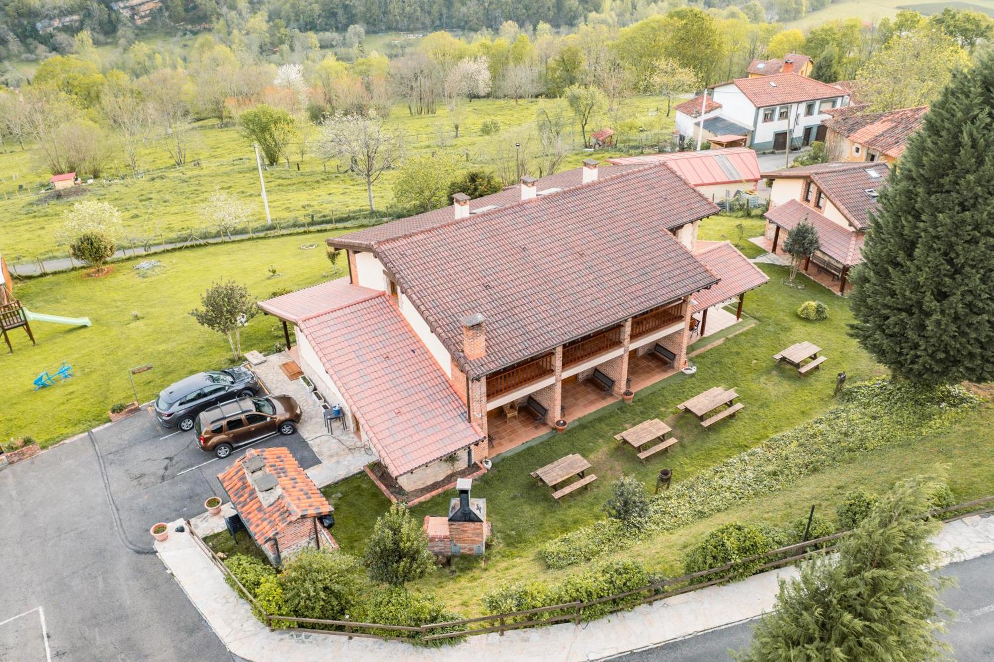 Apartamentos De Turismo Rural Buena Vista Onís Extérieur photo